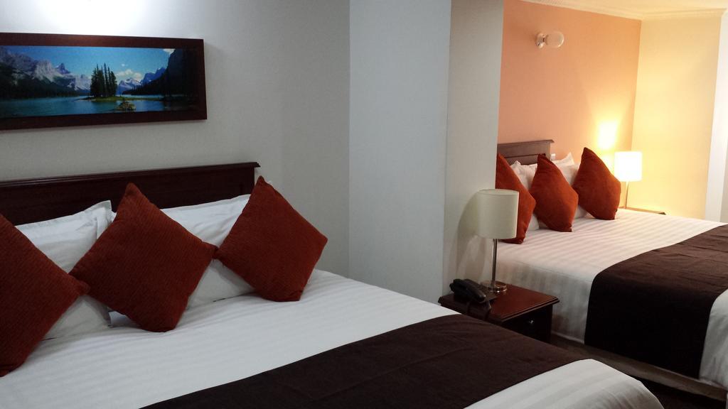 Blu Inn Hotel โบโกตา ภายนอก รูปภาพ