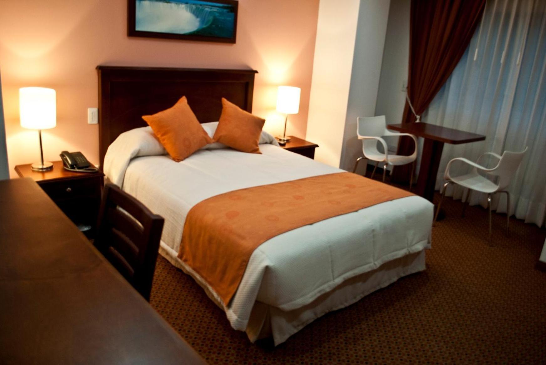 Blu Inn Hotel โบโกตา ภายนอก รูปภาพ