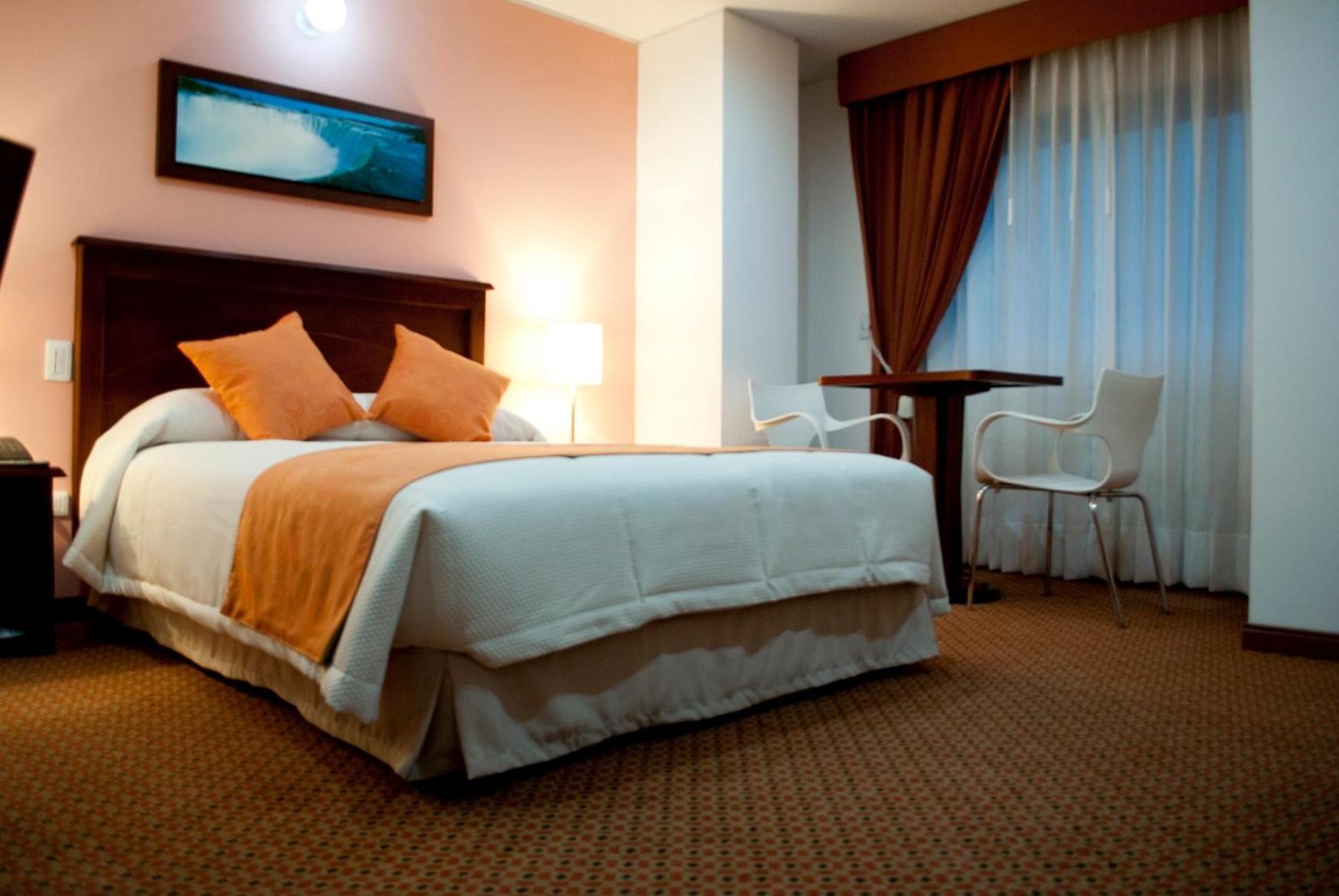 Blu Inn Hotel โบโกตา ภายนอก รูปภาพ
