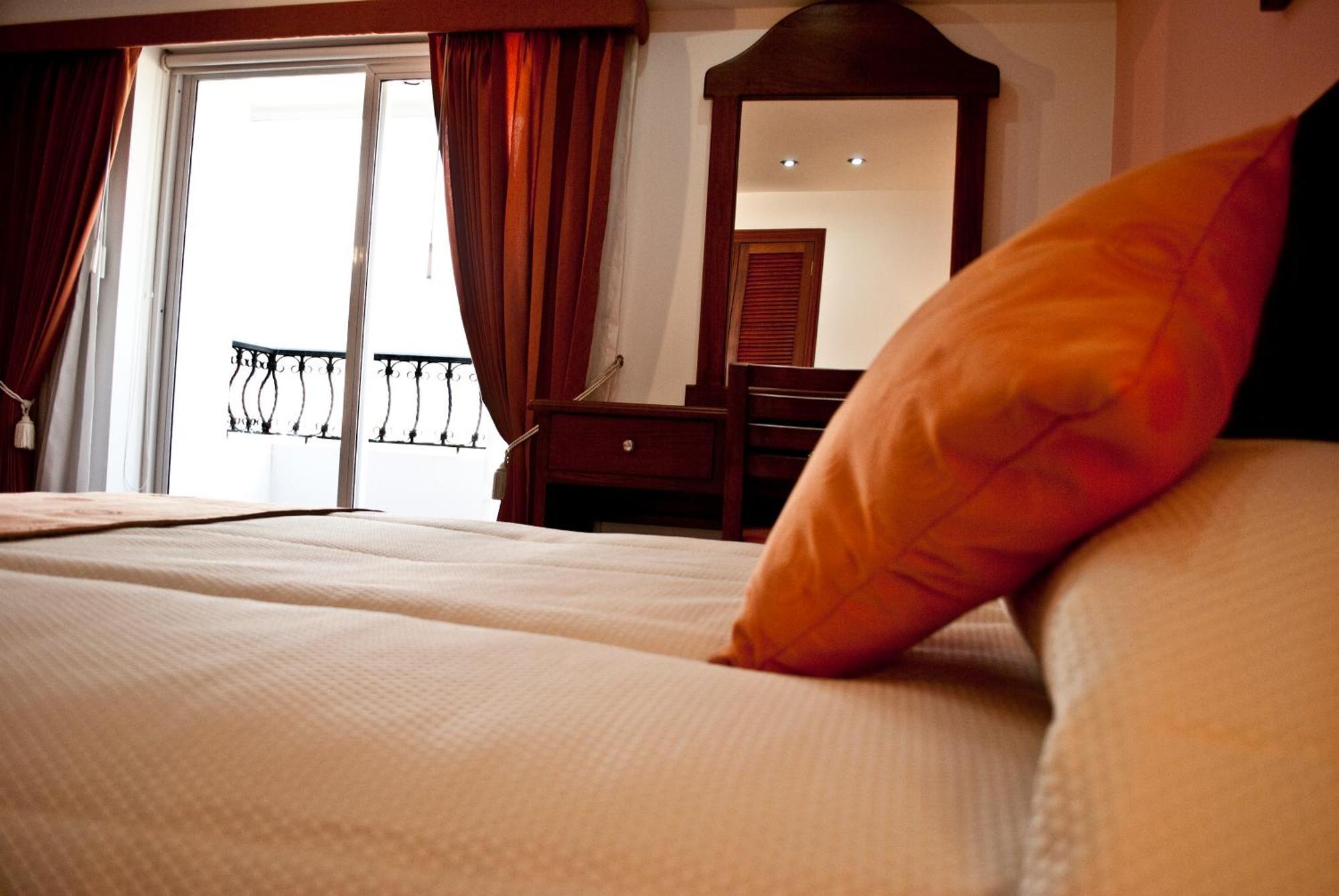 Blu Inn Hotel โบโกตา ภายนอก รูปภาพ