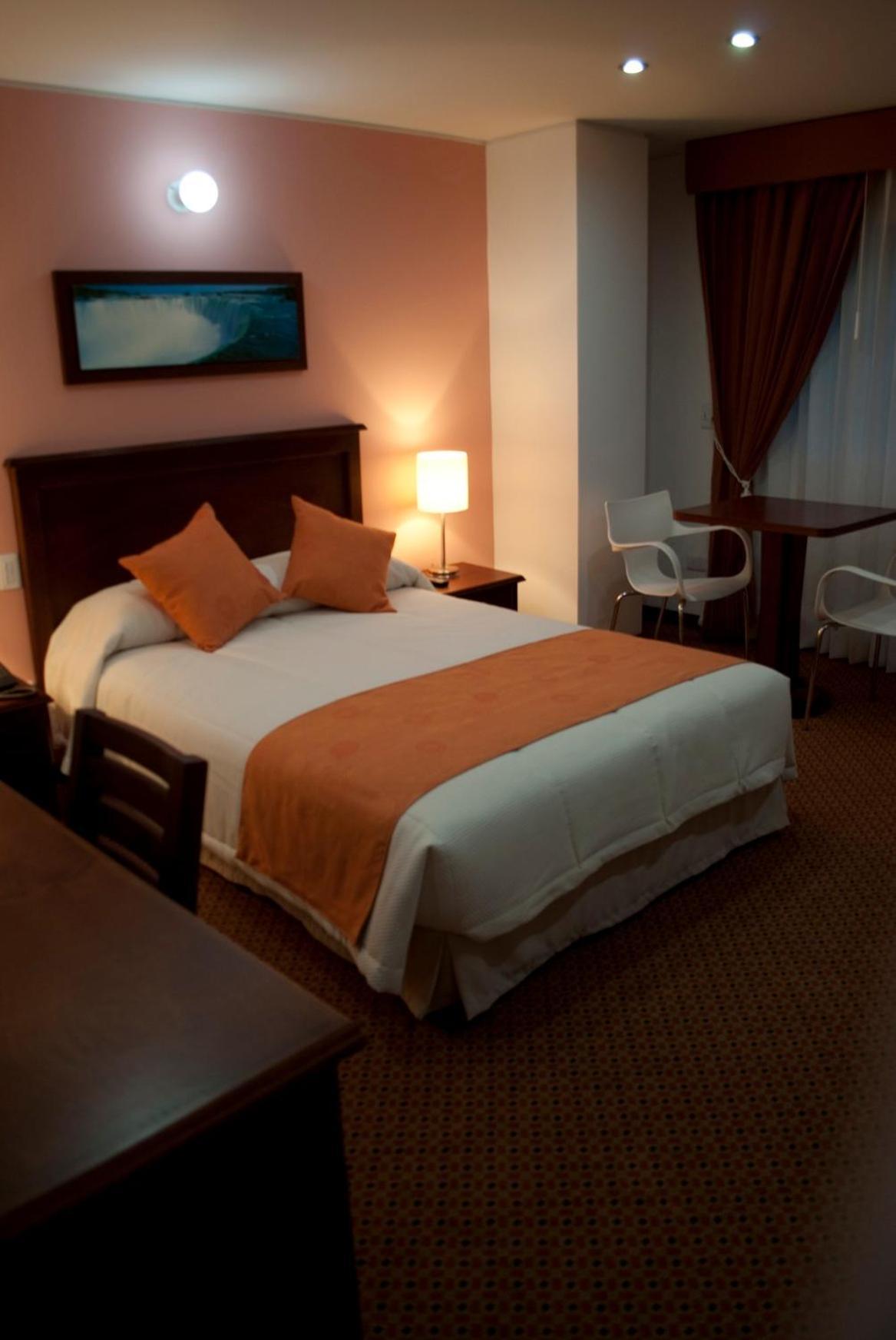 Blu Inn Hotel โบโกตา ภายนอก รูปภาพ